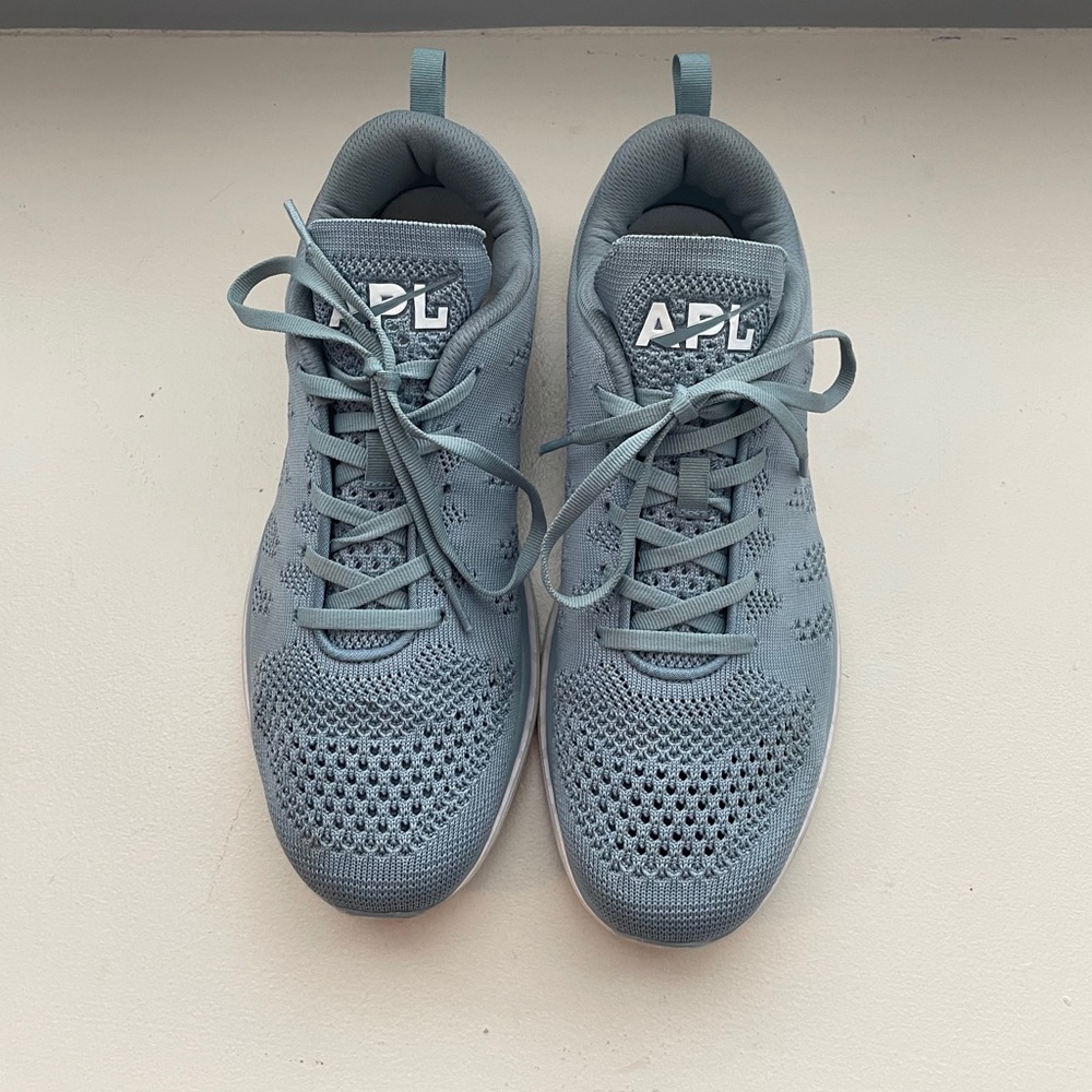 APL Unisex Techloom Size 10 sneakers